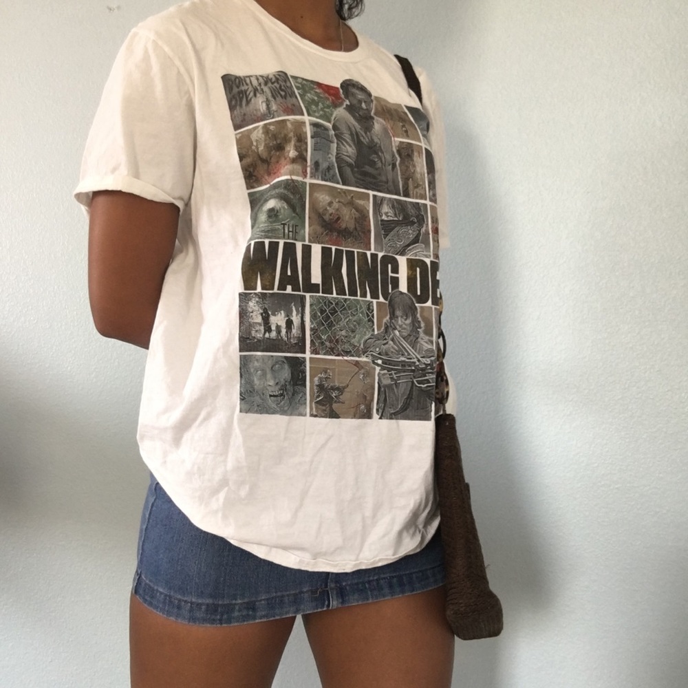 Walking Dead white graphic tee - Picture 2 of 6